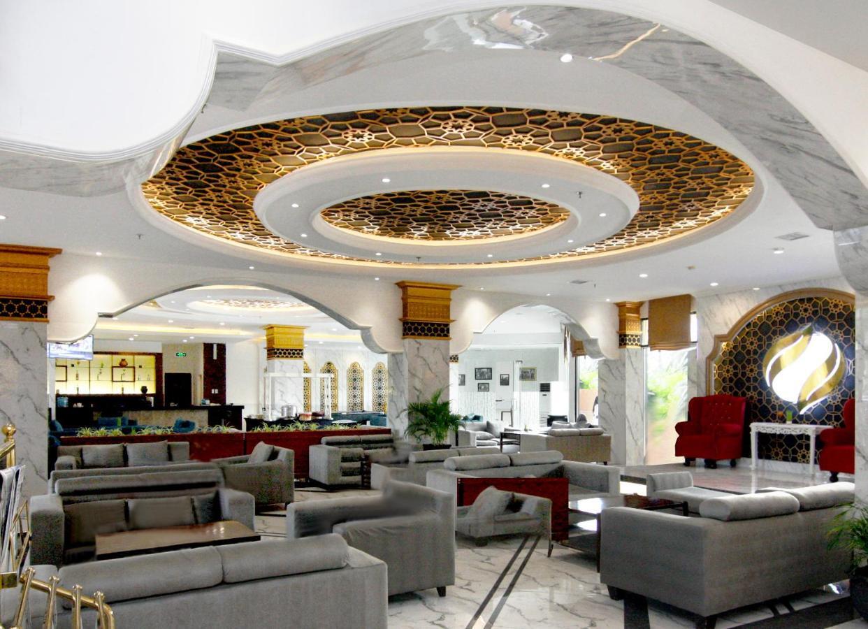 แอร์เมส พาเลซ บาย เบนคูเลน Hotel บันดาอาเจะห์ ภายนอก รูปภาพ